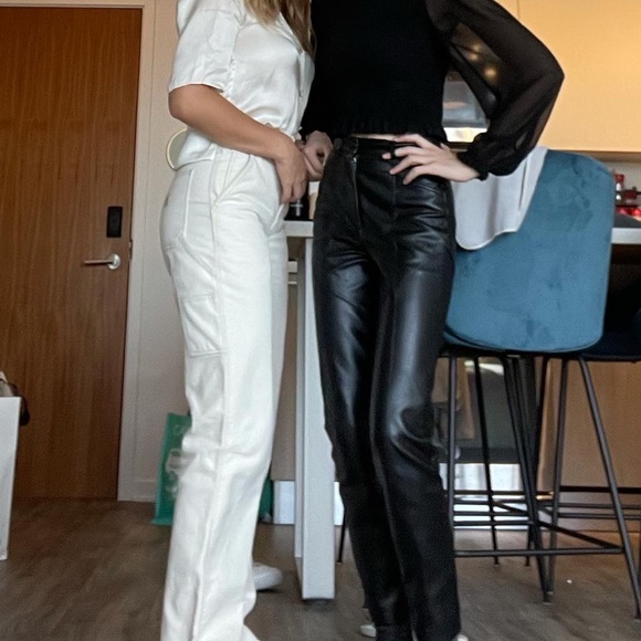 Meet your Posher, Linnea - Picture 2 of 3